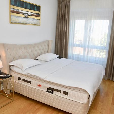 The Main Square Apartments Баня-Лука Номер фото